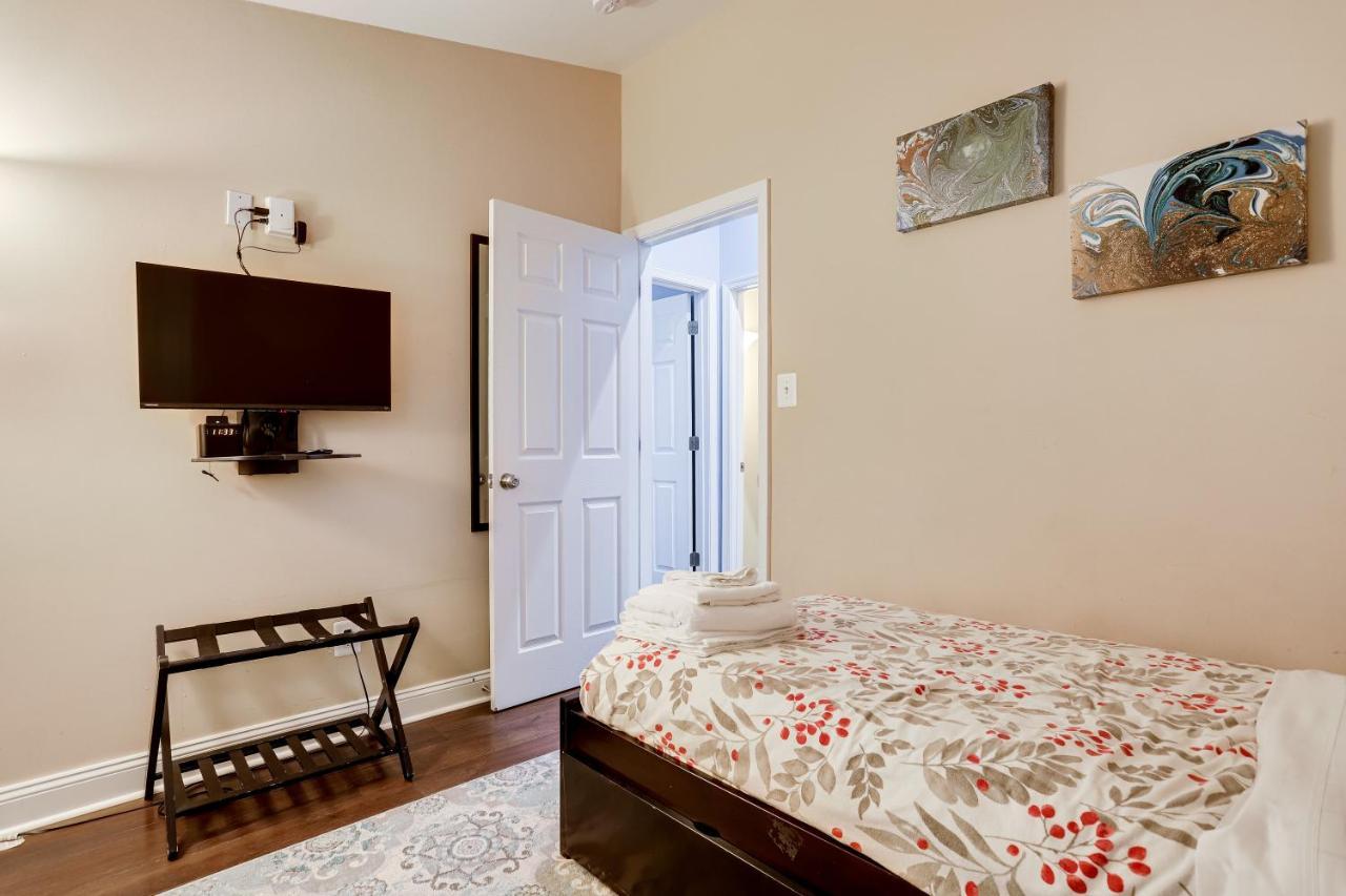 Вілла Escape To Our Cozy 3 Bed Rm 2 Bath Unit In Alexandria Va Екстер'єр фото
